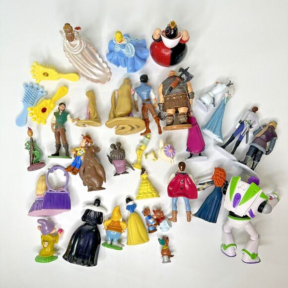 Disney Toy Box Lot 30+ Figures Cake Topper Snow White Cinderella Frozen Princess - Picture 13 of 13